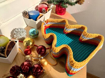 Christmas Tree Crochet Basket Pattern, Holiday Decor
