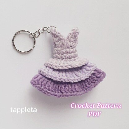 Lilac cupcake dress keychain crochet pattern, Speak now dress pattern, Purple mini dress crochet favor, Swiftmas ornament, Eras tour Taylor dress charm