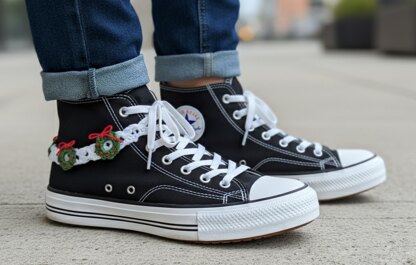 Wreath Sneaker Charm