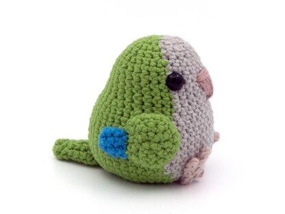 Amigurumi Quaker Parrot