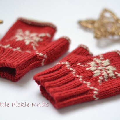 Snowflake Fingerless Mittens