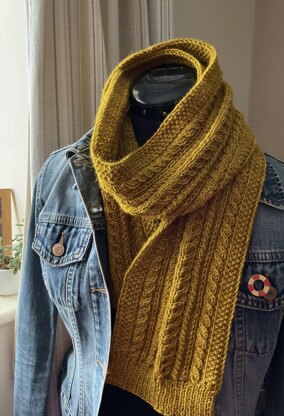 Afternoon Cable Scarf