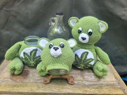 Mary Jane Leaf Stash Jar Bear