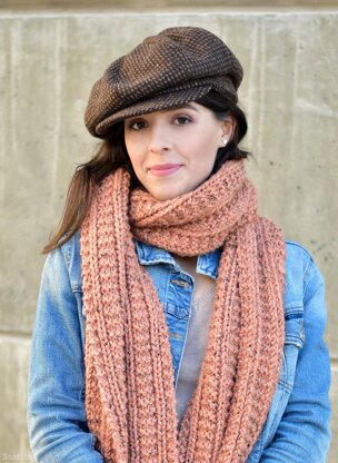 Patricia unisex knit scarf with fringe
