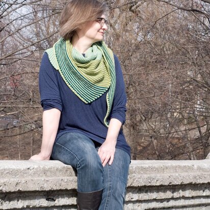 Colour Play Shawl - knitting pattern