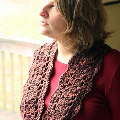 Diamante Infinity Cowl