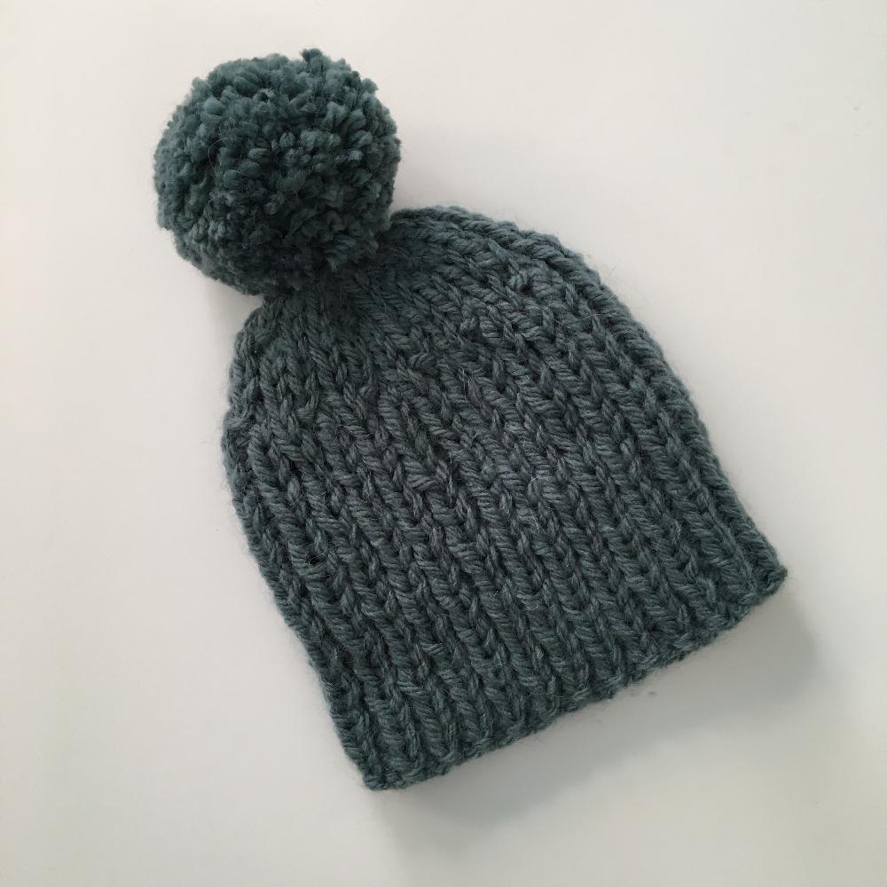 Wooly hat knitting deals pattern