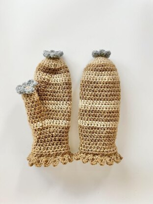 Flower point Mittens
