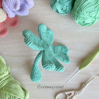 Crochet PATTERN Hanging Car Charm Four Leaf Clover PDF in English by Dutor  