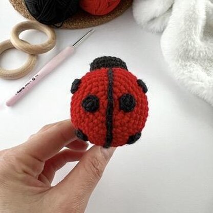 Ladybug crochet baby rattle toy pattern Amigurumi teething ring