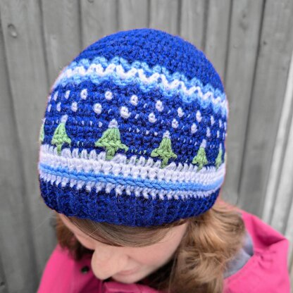 Snowy Pines Hat