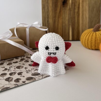 Ghost crochet pattern Amigurumi Halloween pattern