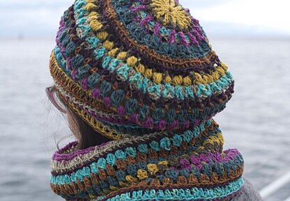 Mandala Hat and Cowl Set