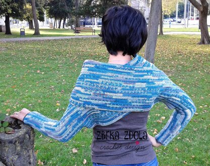 Noemi scarf with sleeves