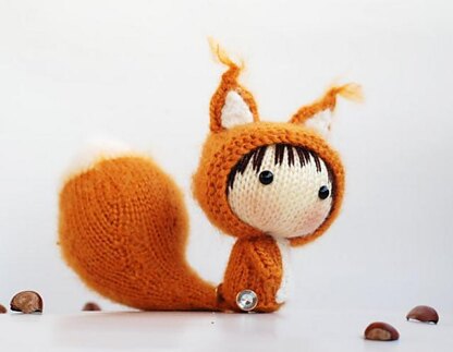 Squirrel Doll with removable tail. Toy from the Tanoshi series.