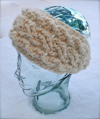 Super Chunky Cabled Earwarmer