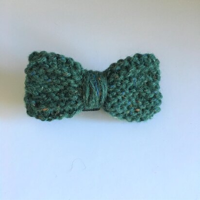 Waste Not Bobby Dazzler Bow Tie - for the smaller dog - knitting pattern