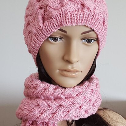 Savannah - cabled scarf and hat