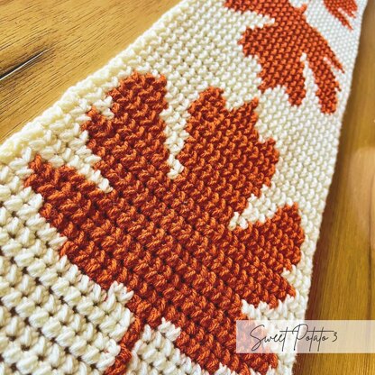 Fall Leaves Table Runner