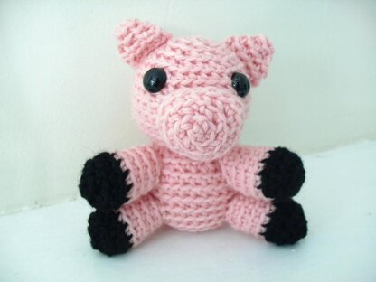 Amigurumi Cliveton the Tiny Pig