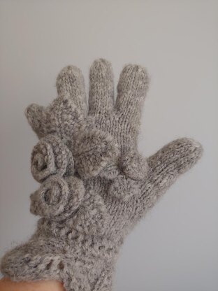 Rosebud Gloves
