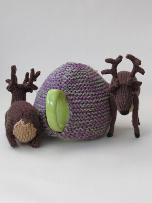 Deer in the heather tea cosy