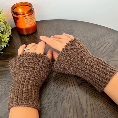 Ruffle Wrist Warmers