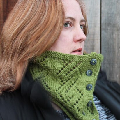 Buttoned Anniversary Cowl - knitting pattern