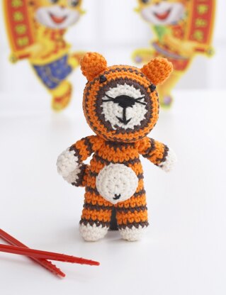 New Year Tiger Toy in Lily Sugar 'n Cream Solids