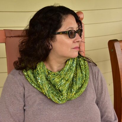 Lime Nut Cowl