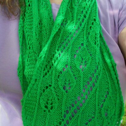 Leaning Leaf Infinity Scarf