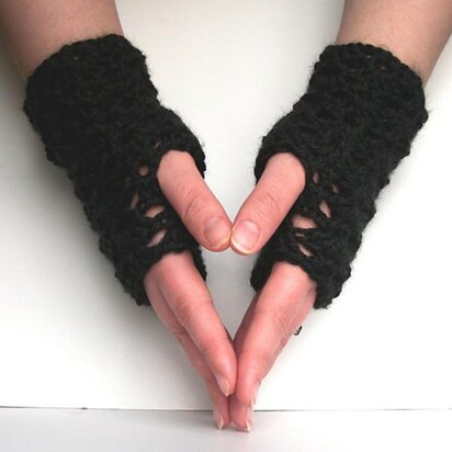 Short Shell Lace Gloves