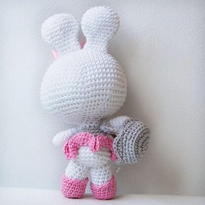 Amigurumi Bunny and Chick in an Egg Shell
