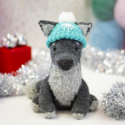 Universal Yarn Hubble the Winter Wolf Kit