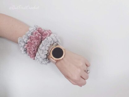 Velvet Crochet Scrunchie