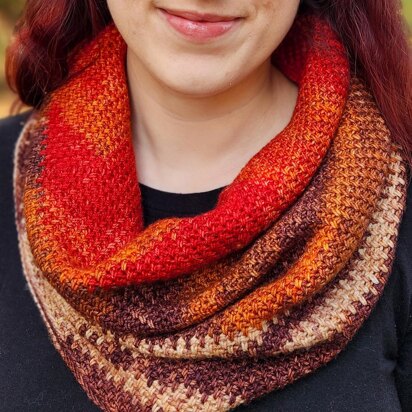 Fine Feather Cowl Lite