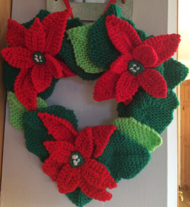 Poinsettia Christmas Wreath