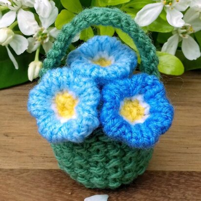 Forget-me-not Basket - Ferrero Rocher Cover