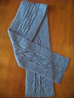 Lace and Cable Scarf