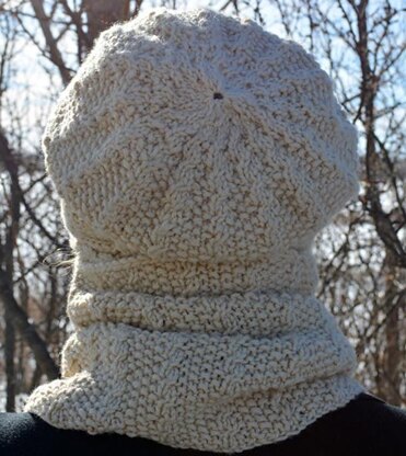Song of Joy Cowl