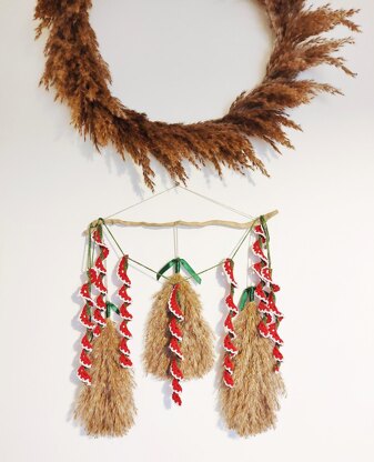 Twisted Christmas Garland