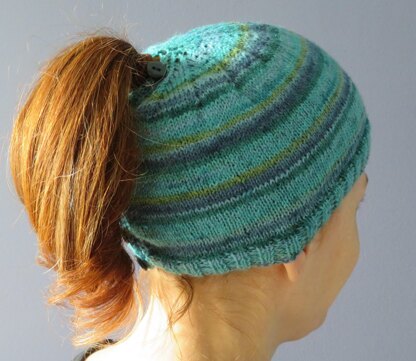 Self-Striping Ponytail Hat