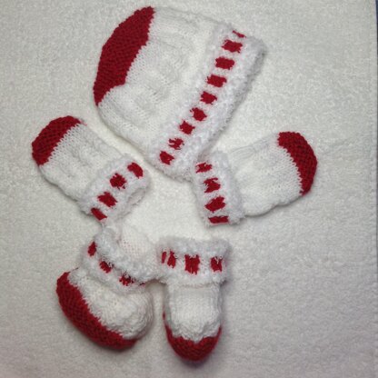 Snowtime baby hat, mittens, bootie set