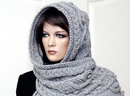 Marit - Hooded scarf with cables and nubs