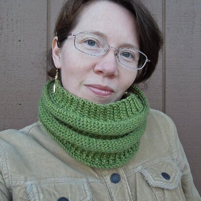 "Purl Illusions" Cowl