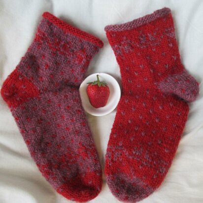 2 Lett Lopi balls Fruit & Berry Polka Dot Socks