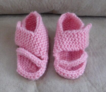 Emma - 8ply baby sandals