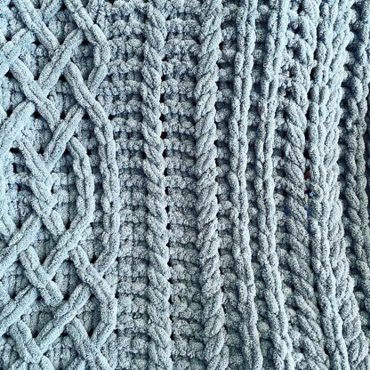 Square Knot Celtic Cable Blanket