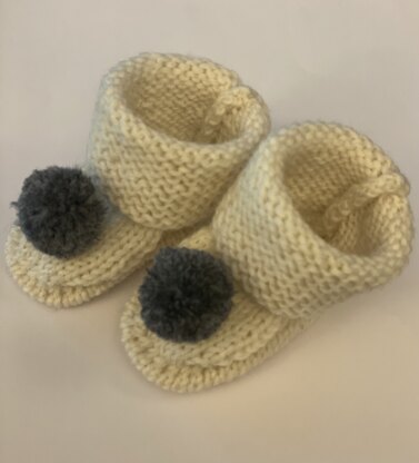 Baby 2 colour bootees