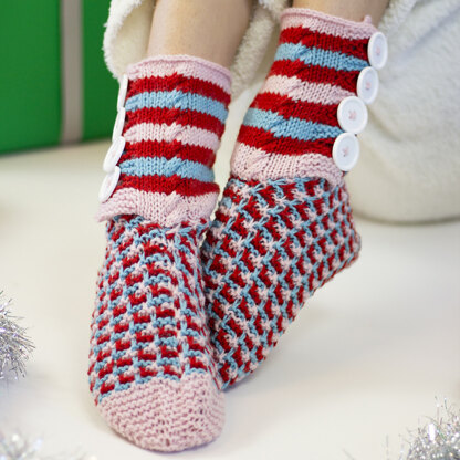 Universal Yarn Swiss Meringue Slippers Kit